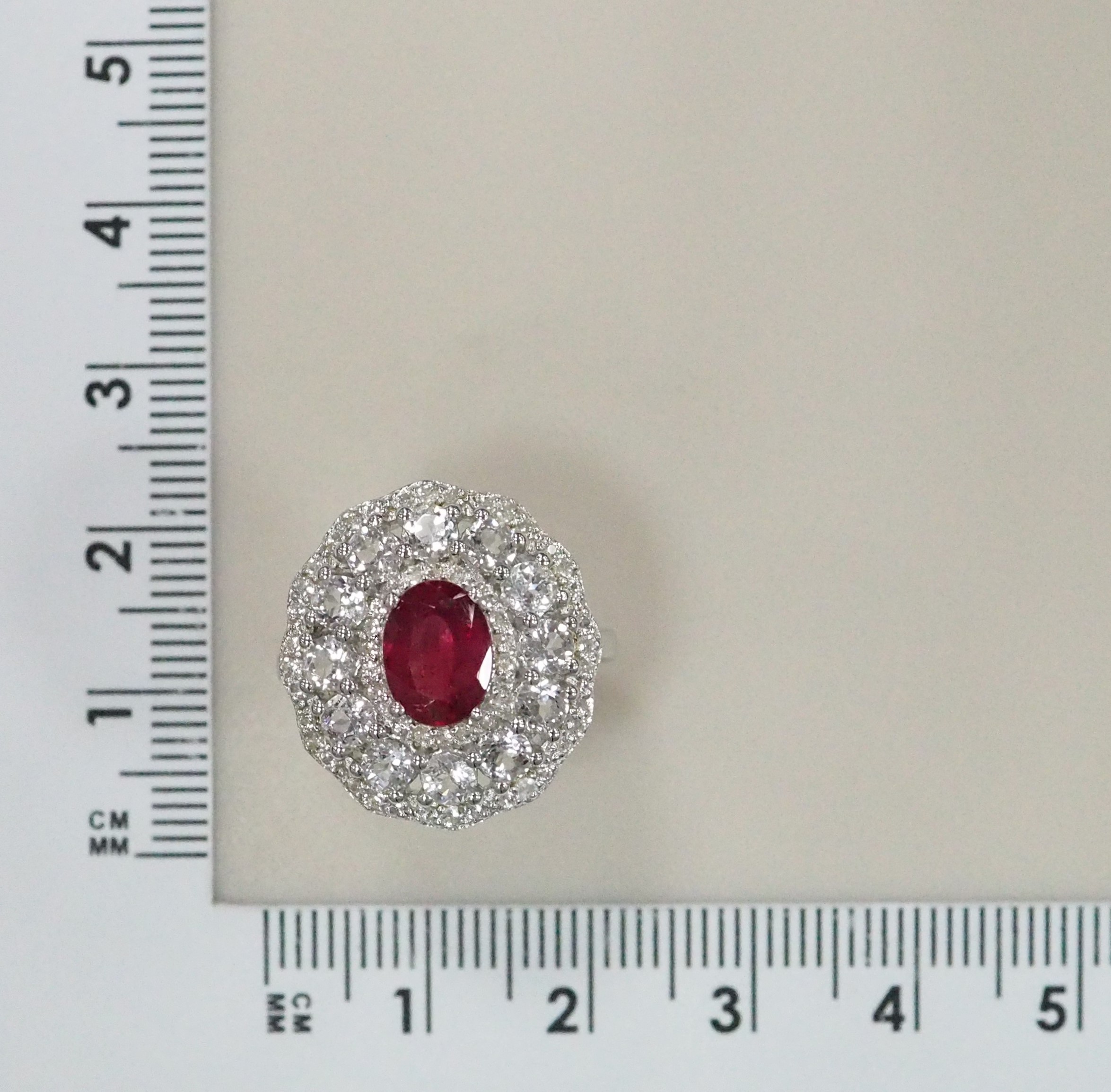 Серебряное кольцо с рубином